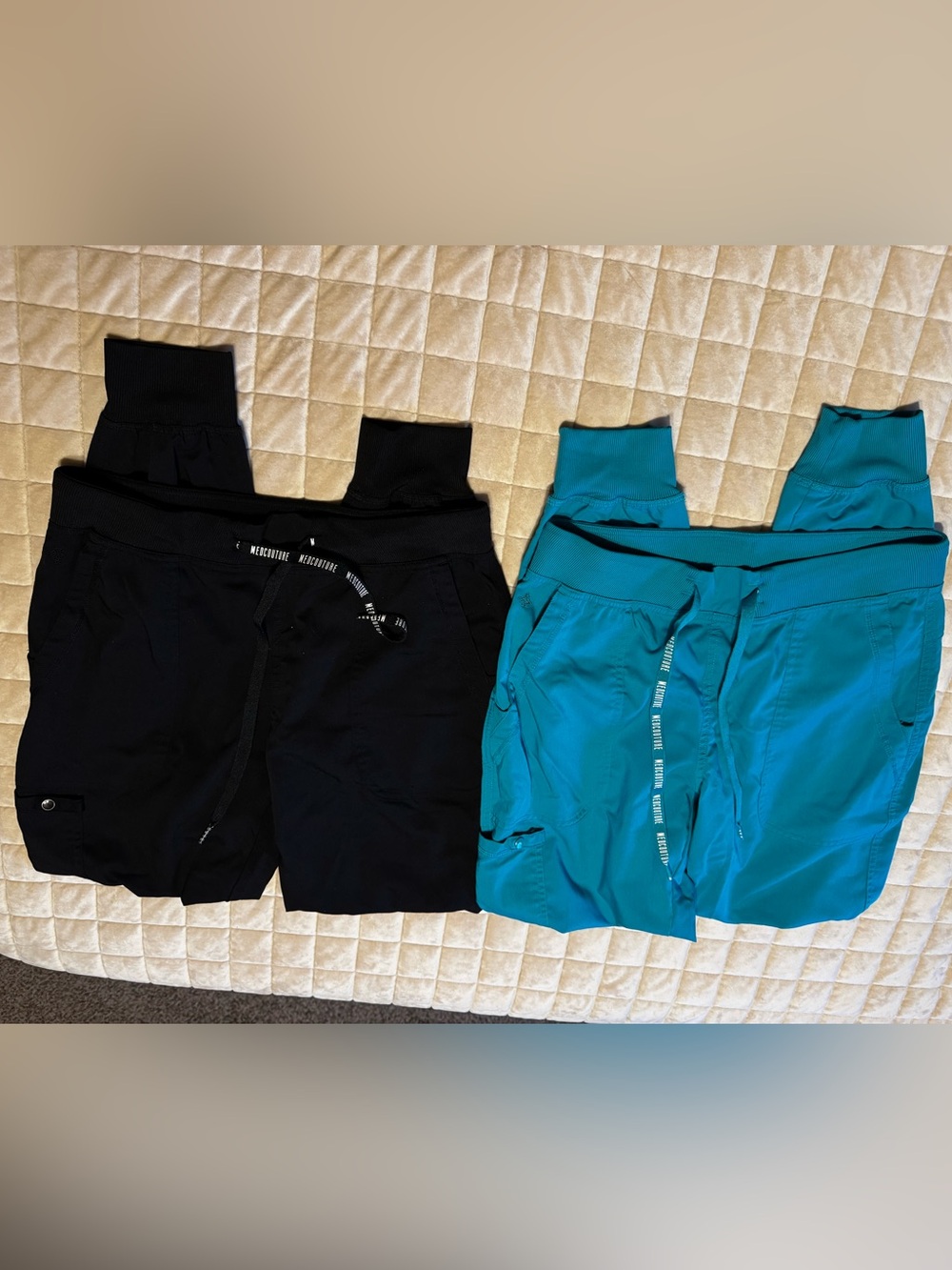 Med Couture women’s scrub pants - Black & Teal Blue